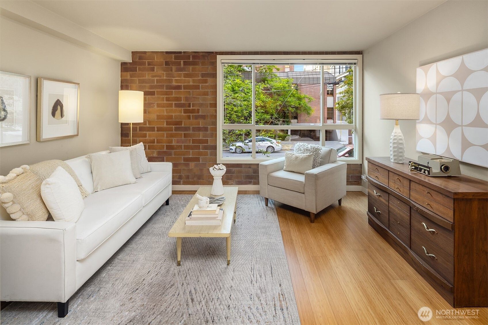 905 Cherry Street 101