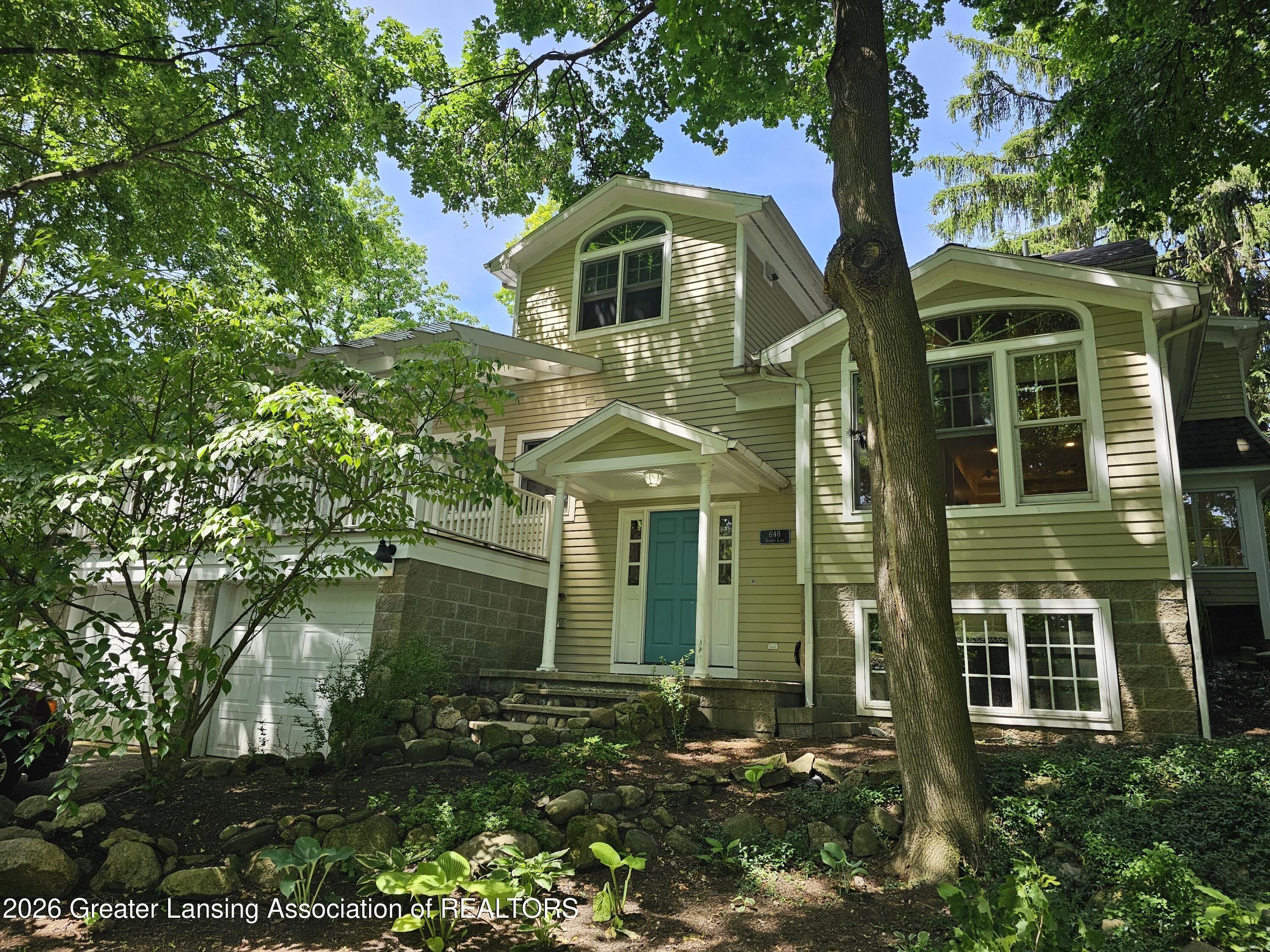 648 Sunset Lane