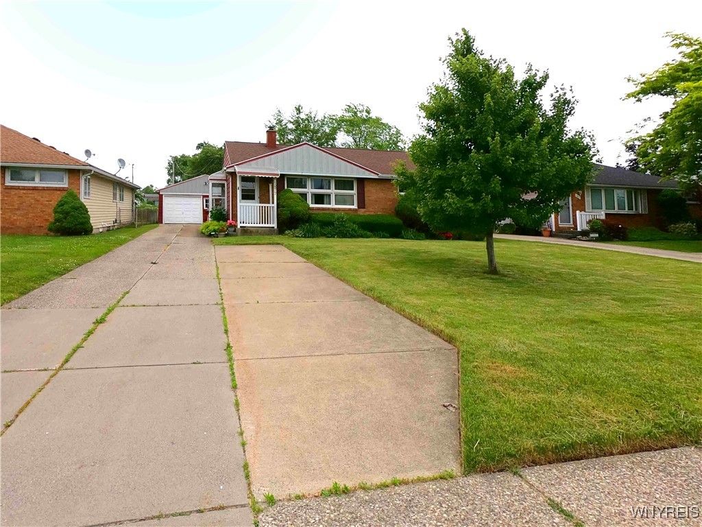 1877 Colvin Boulevard