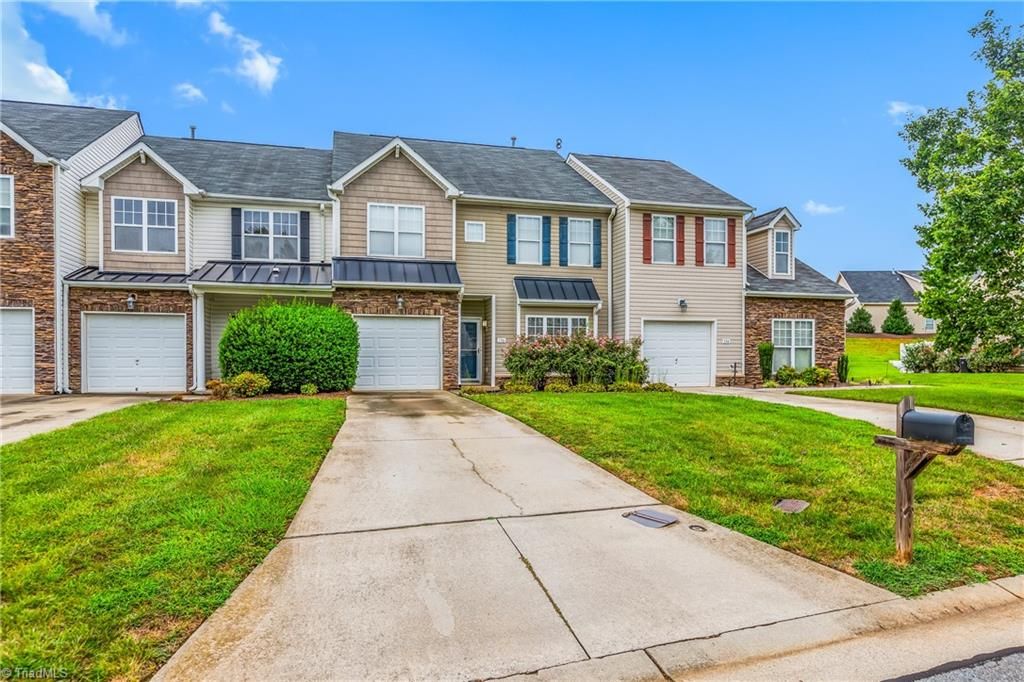 136 Penry Lane