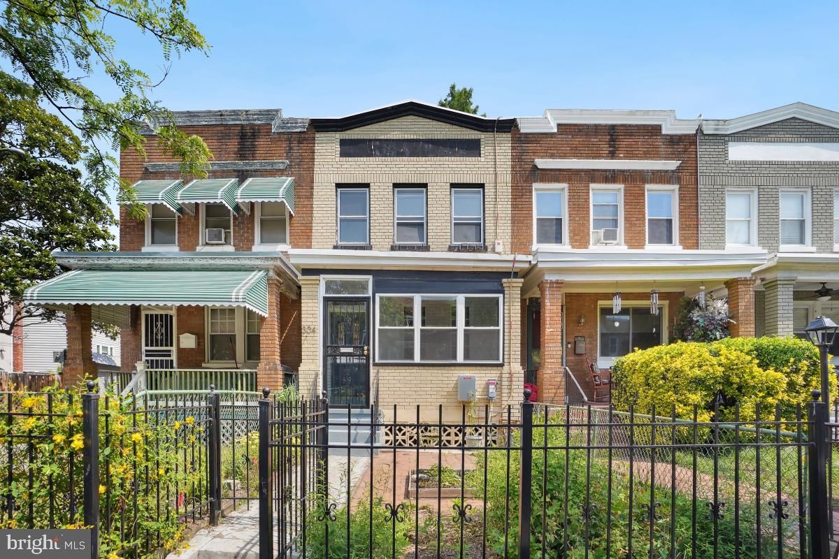 304 Bryant Street Ne