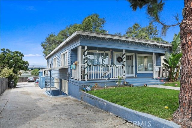 926 N Loma Vista Drive