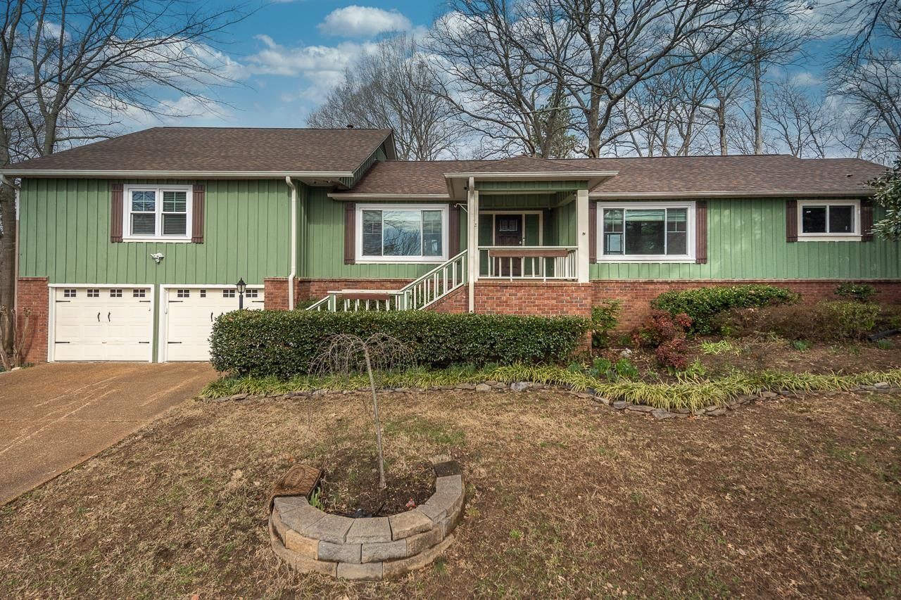 8348 Bergen Dr