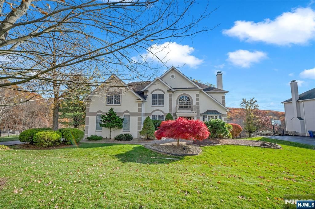 24 Vista Drive