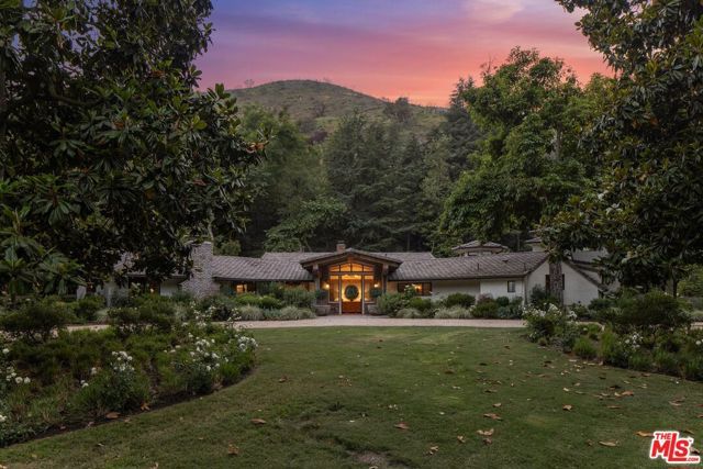 3099 Mandeville Canyon Road