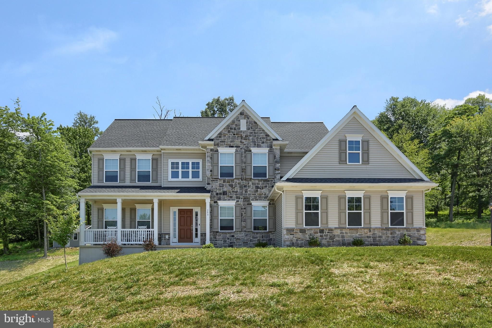 206 Rockville Blvd