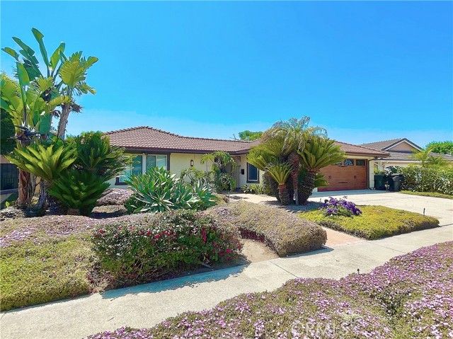 712 Cooper Drive