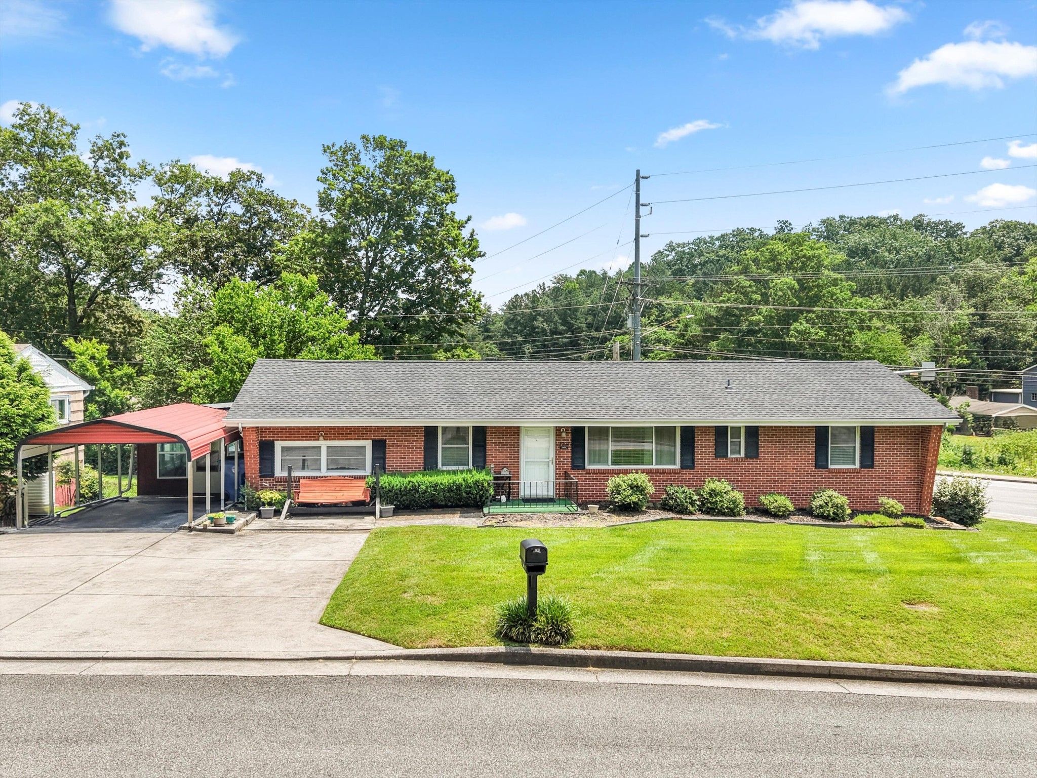 3502 Oak Ridge Drive