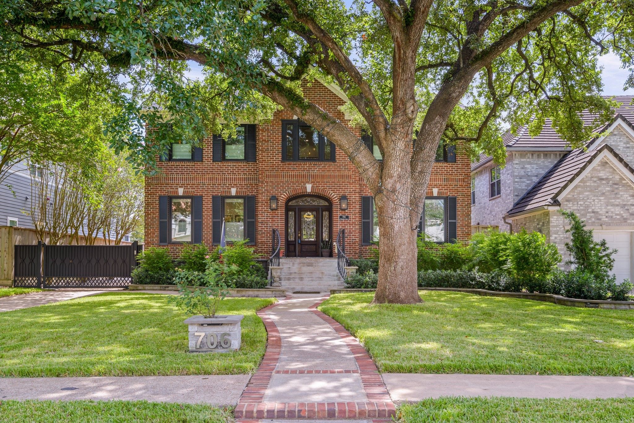 706 Mulberry Lane
