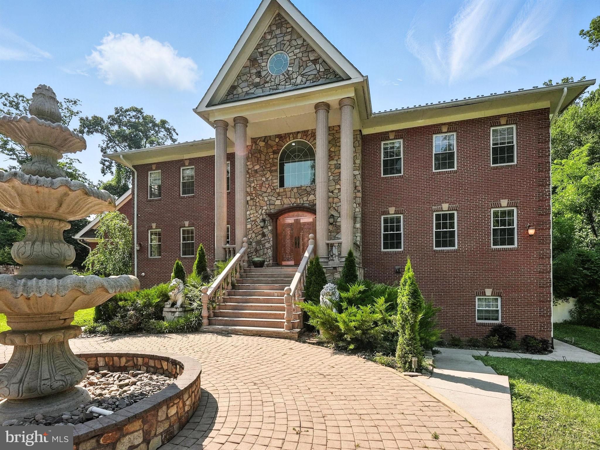 1712 Briar Ridge Road
