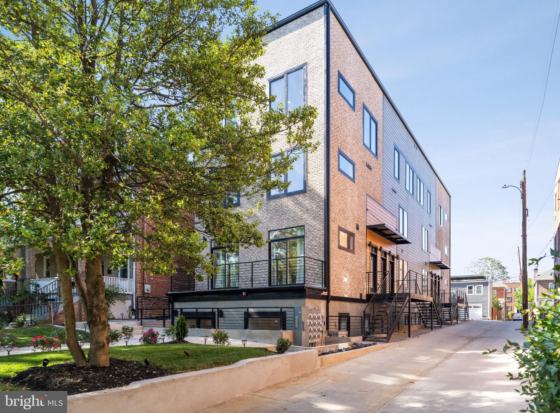 1307 Longfellow Street Nw 10A