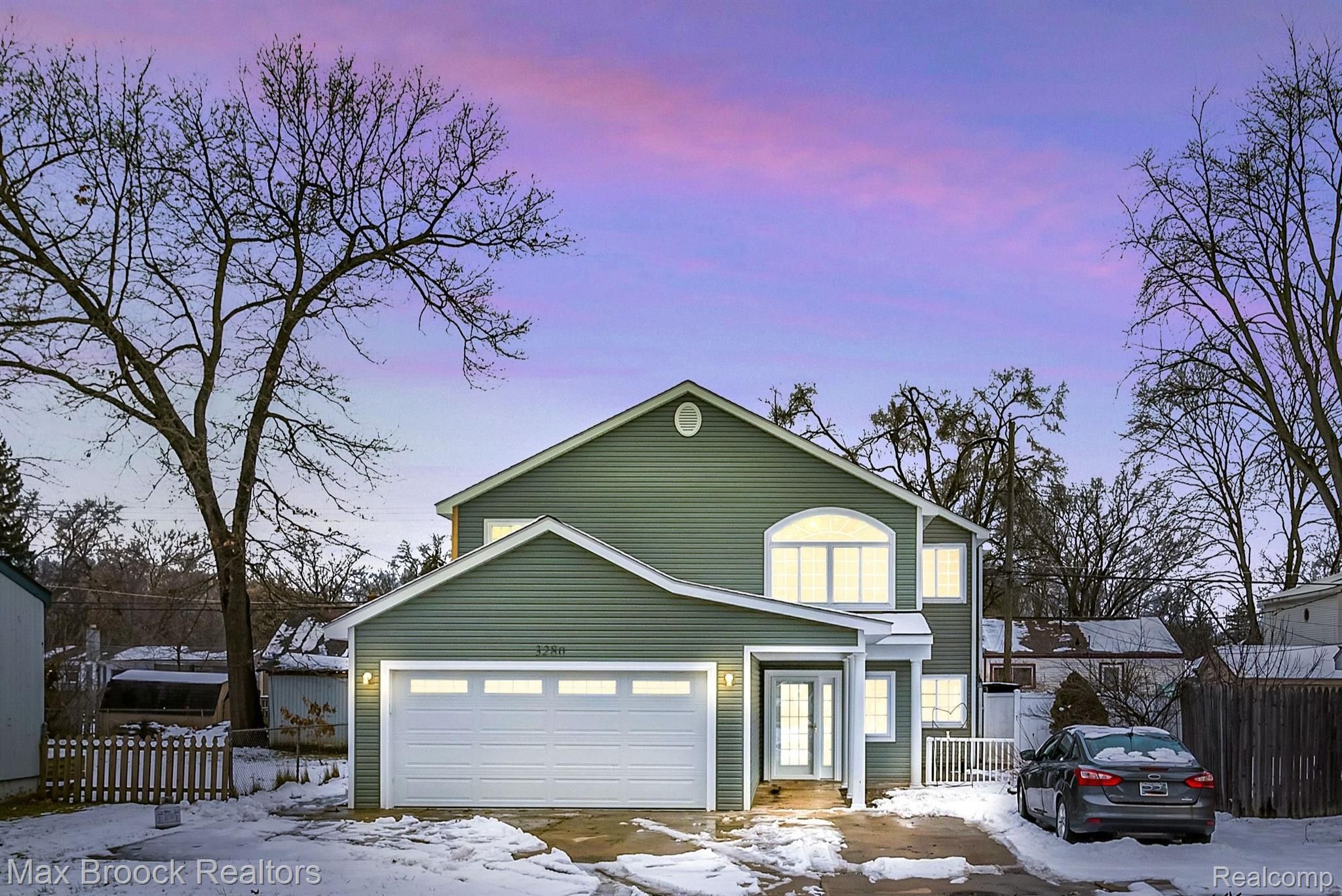 3280 Chambourne Street