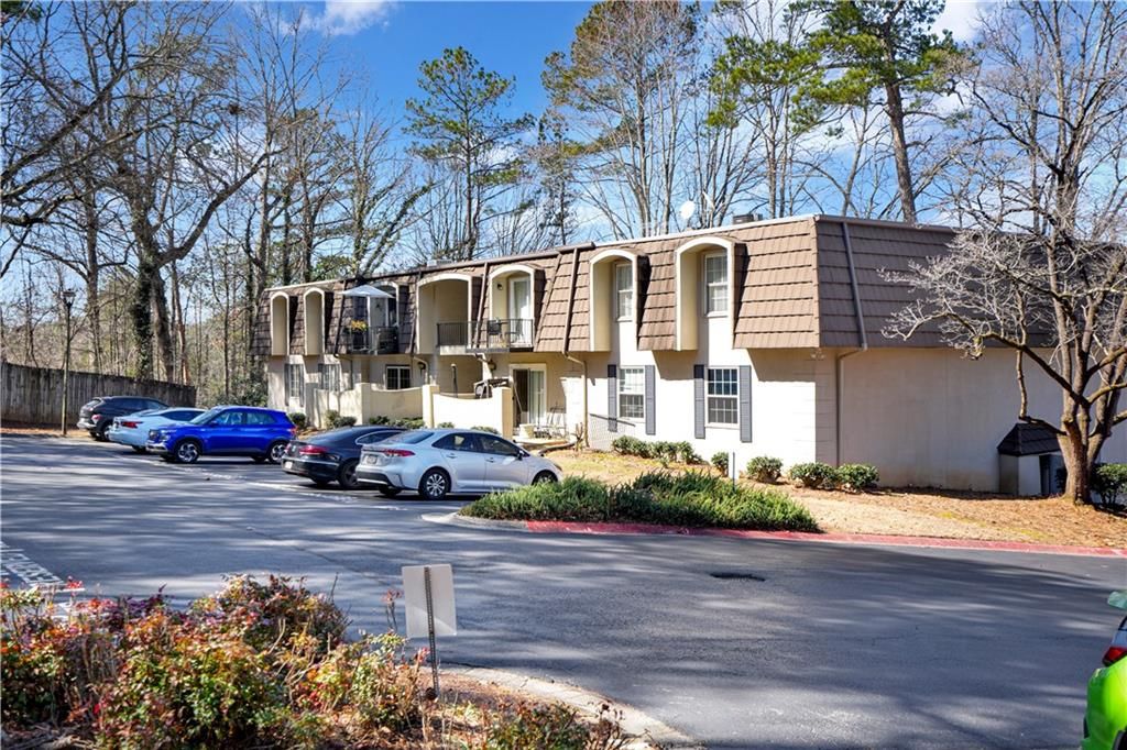 725 Dalrymple Road 8-I