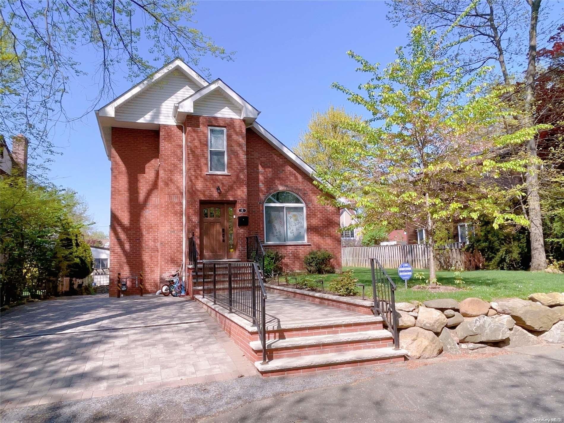 6 Rose Avenue