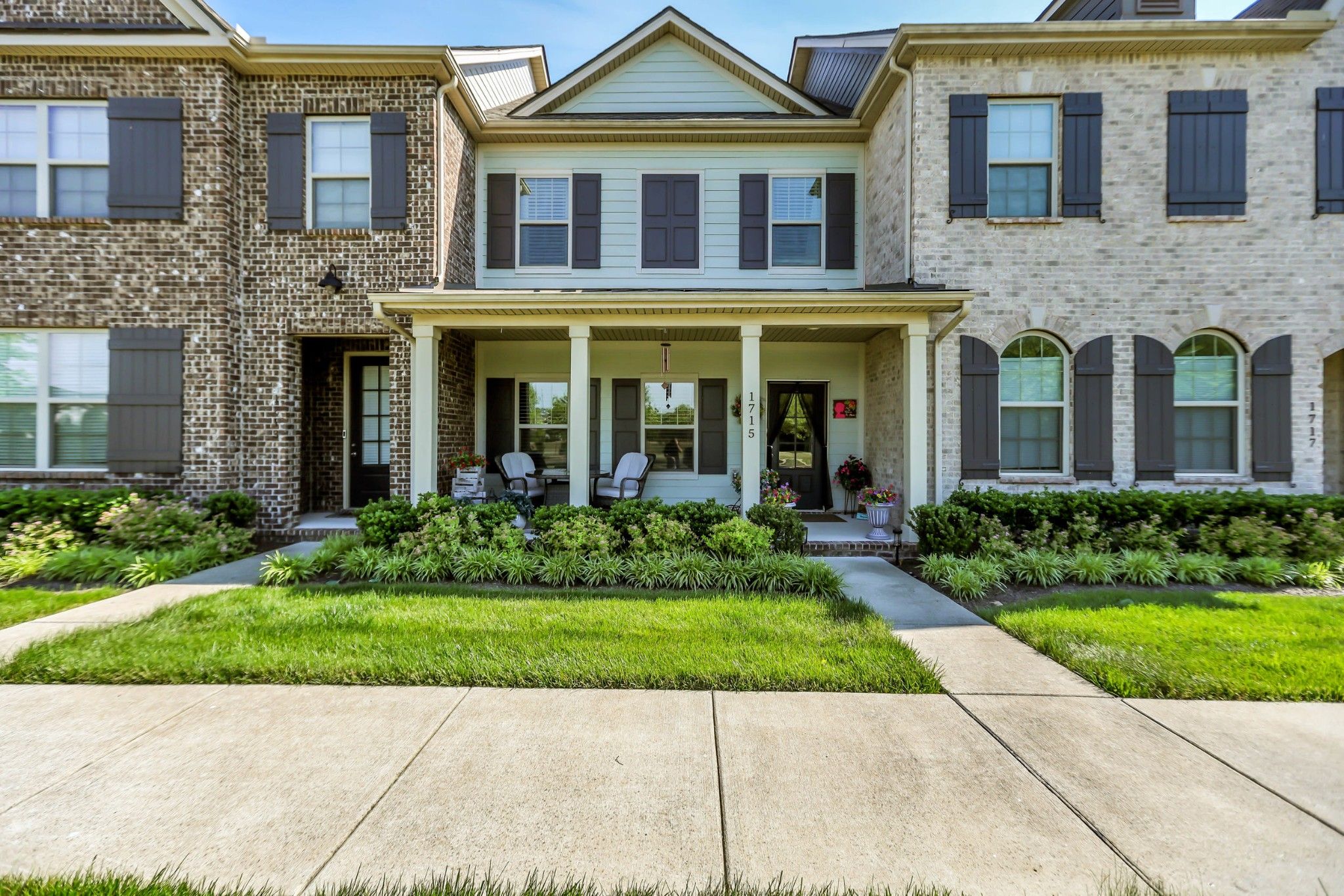 1715 Old Drakes Creek Rd