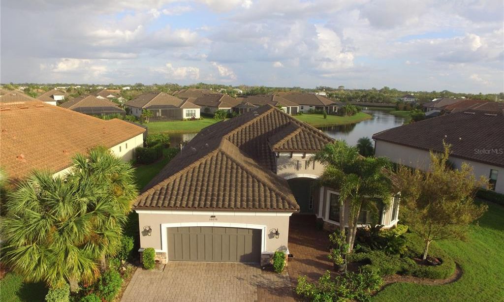 Esplanade at Artisan Lakes