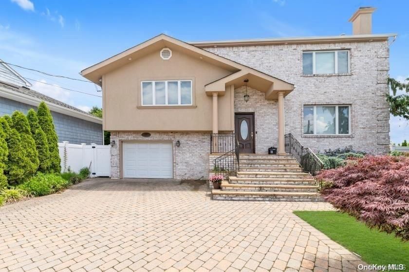 2862 Valerie Court