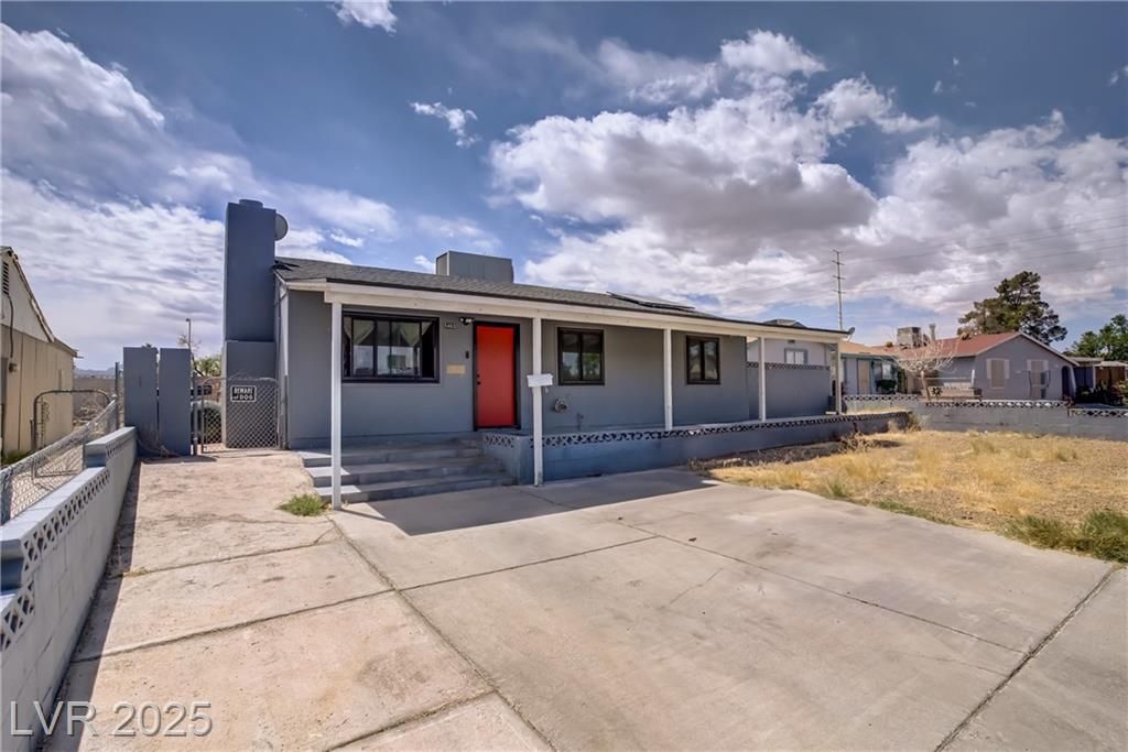 5463 Waltham Lane