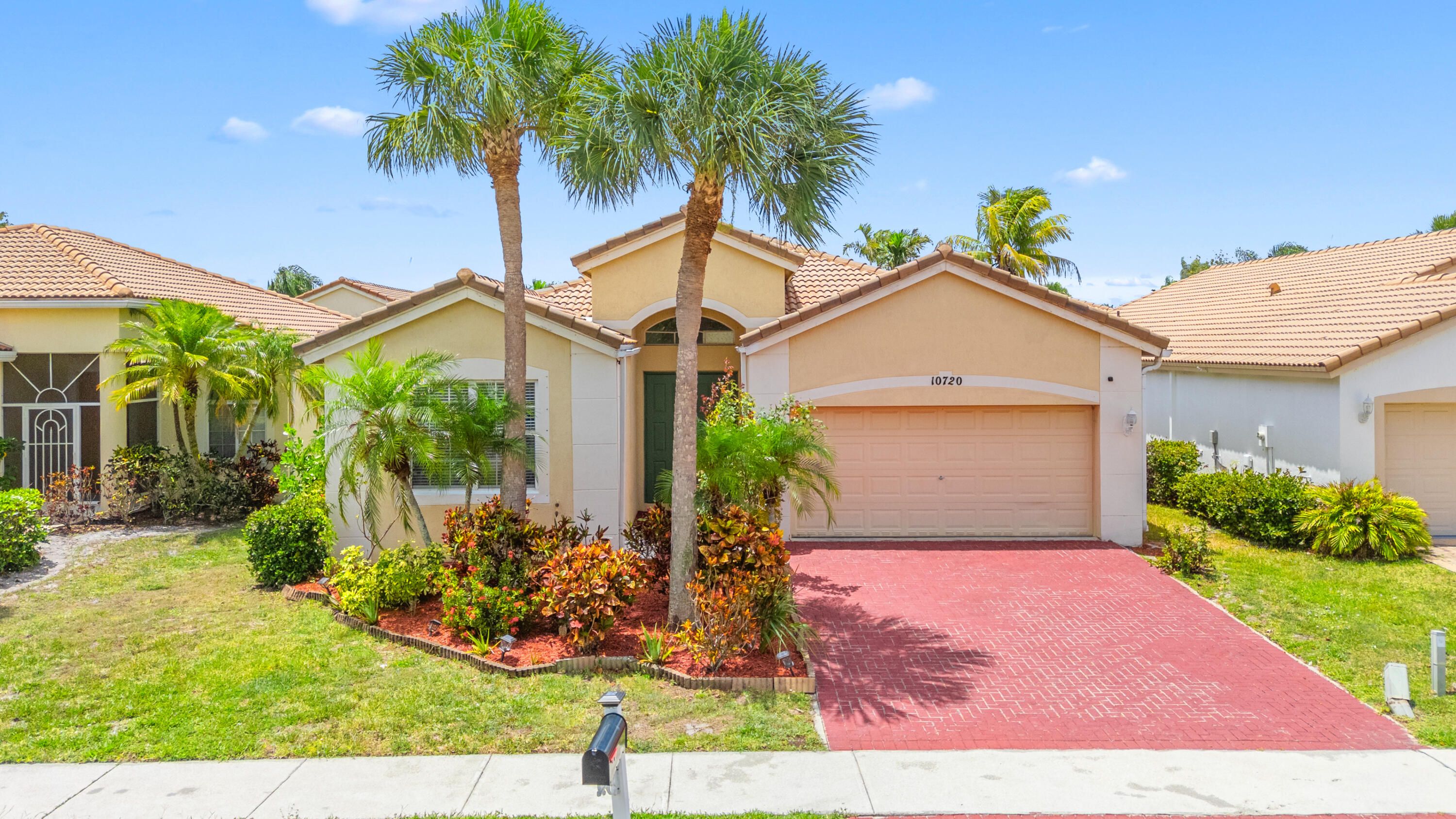 10720 Oak Bend Way
