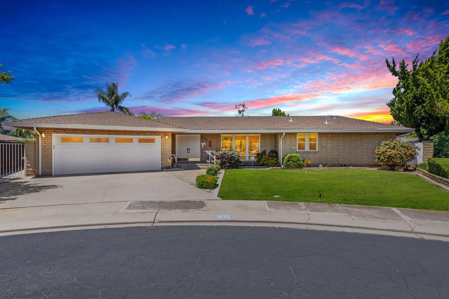 905 Kings Point Court