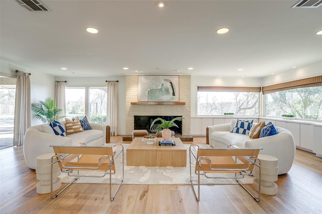 3725 Autumn Drive