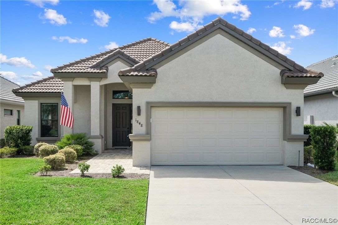 1848 W Sundown Lane