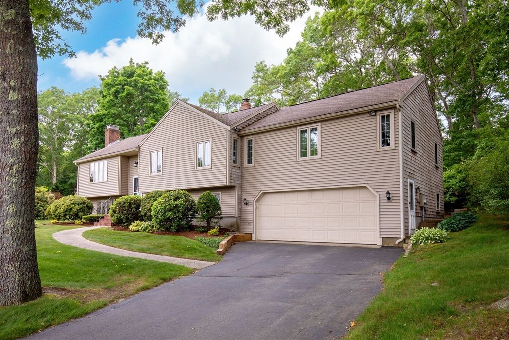 7 Jacqueline Ln