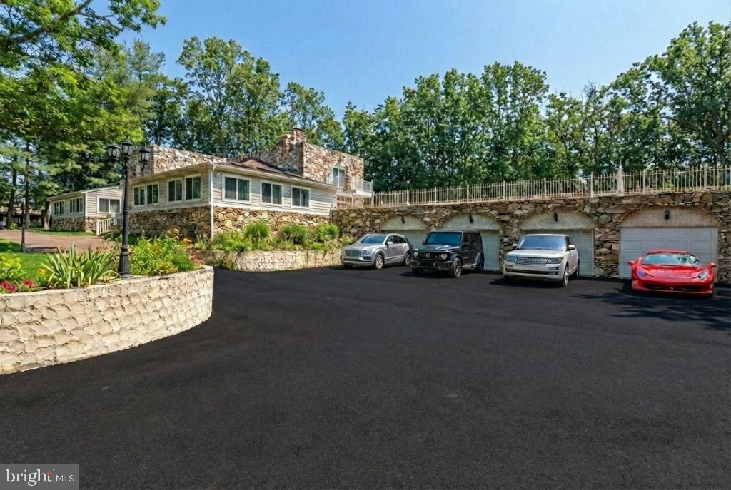 11701 Locust Dale Court