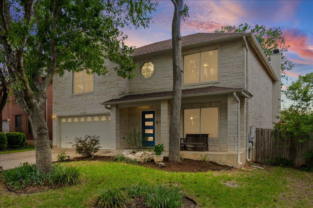 2524 Lavendale Court