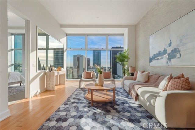 3223 W 6th Street 1006