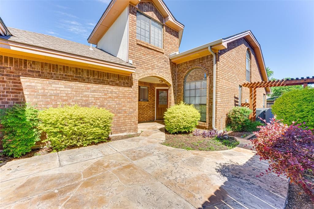 3817 Roman Court