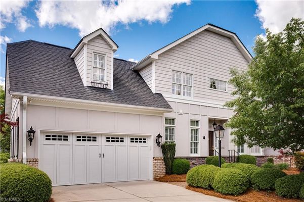 Friendly Acres Townhomes Greensboro Nc Homes For Sale Real Estate Neighborhoods Com