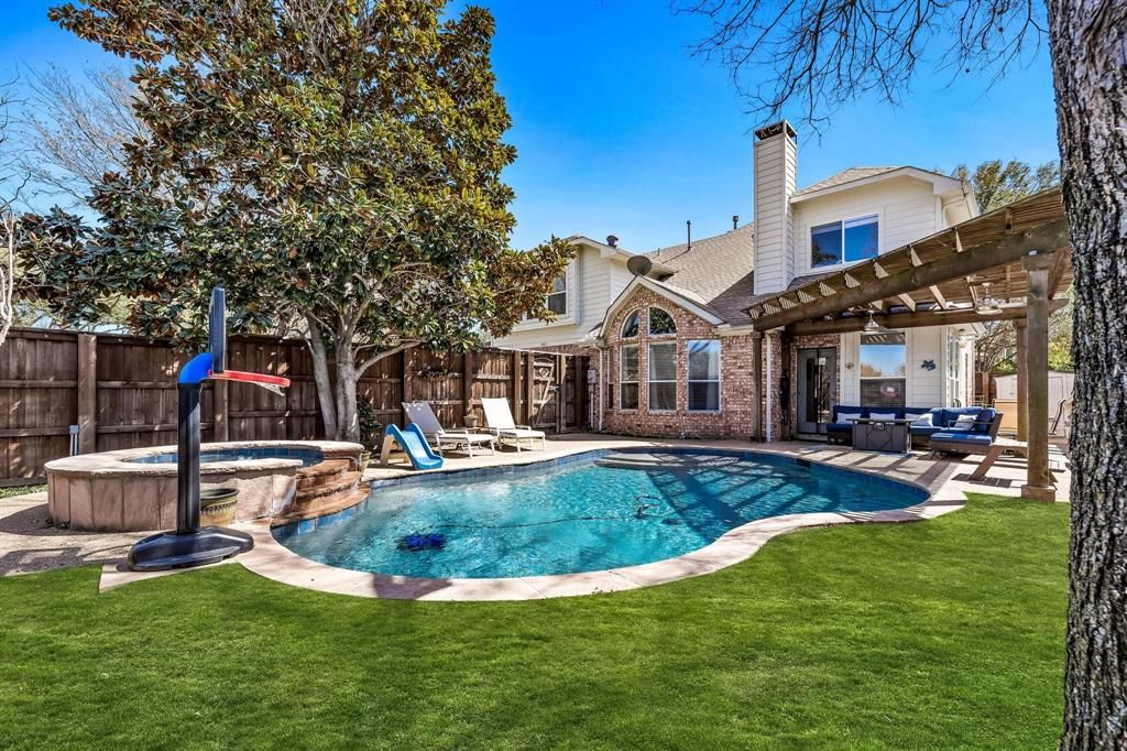 4621 Hinton Drive
