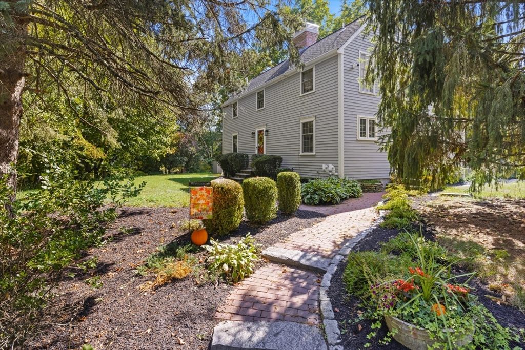 34 Kenney Rd