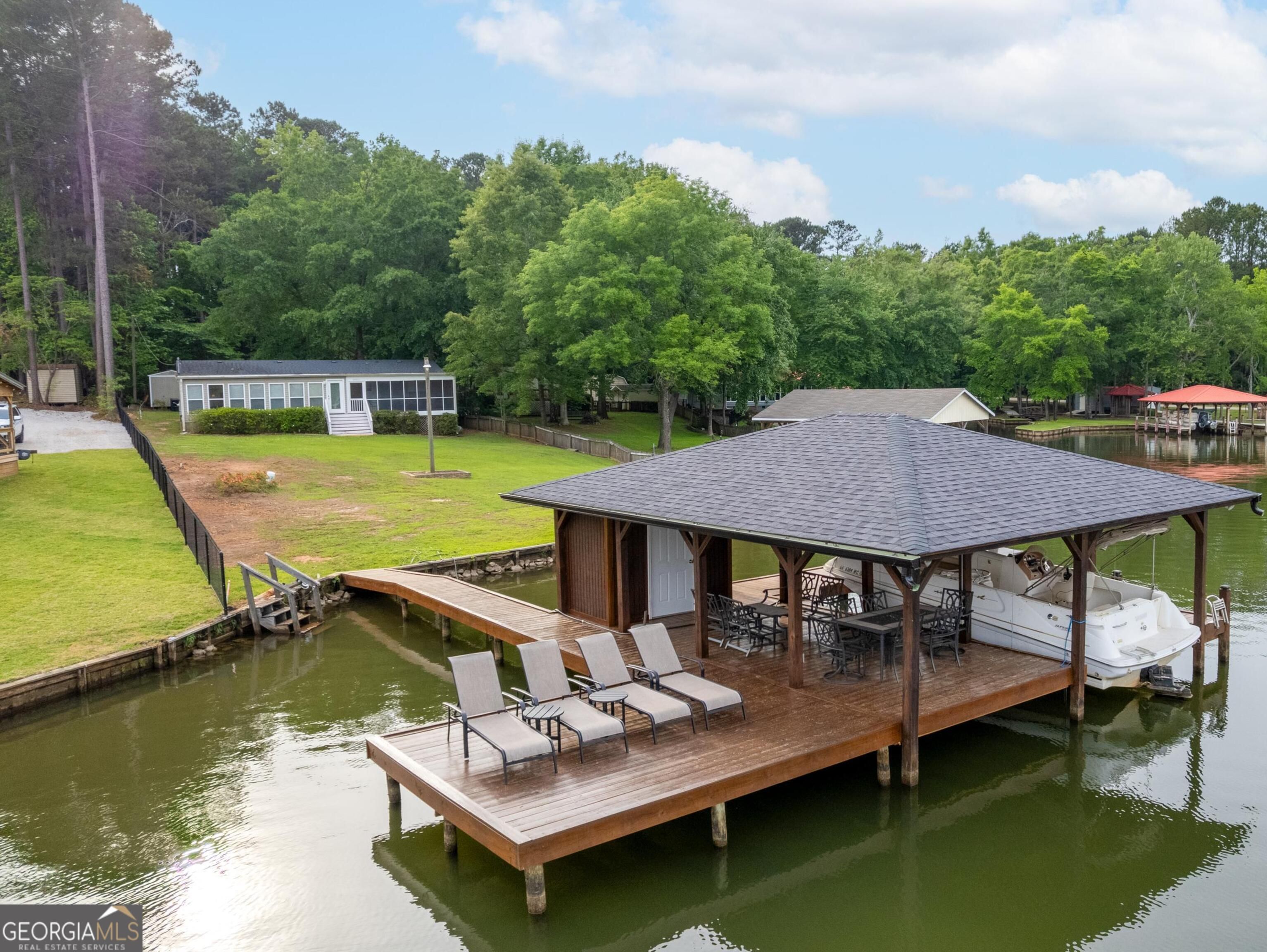 113 Knight Cove