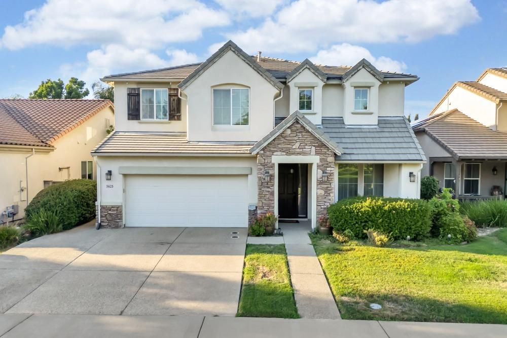 5625 Prairie Dawn Way