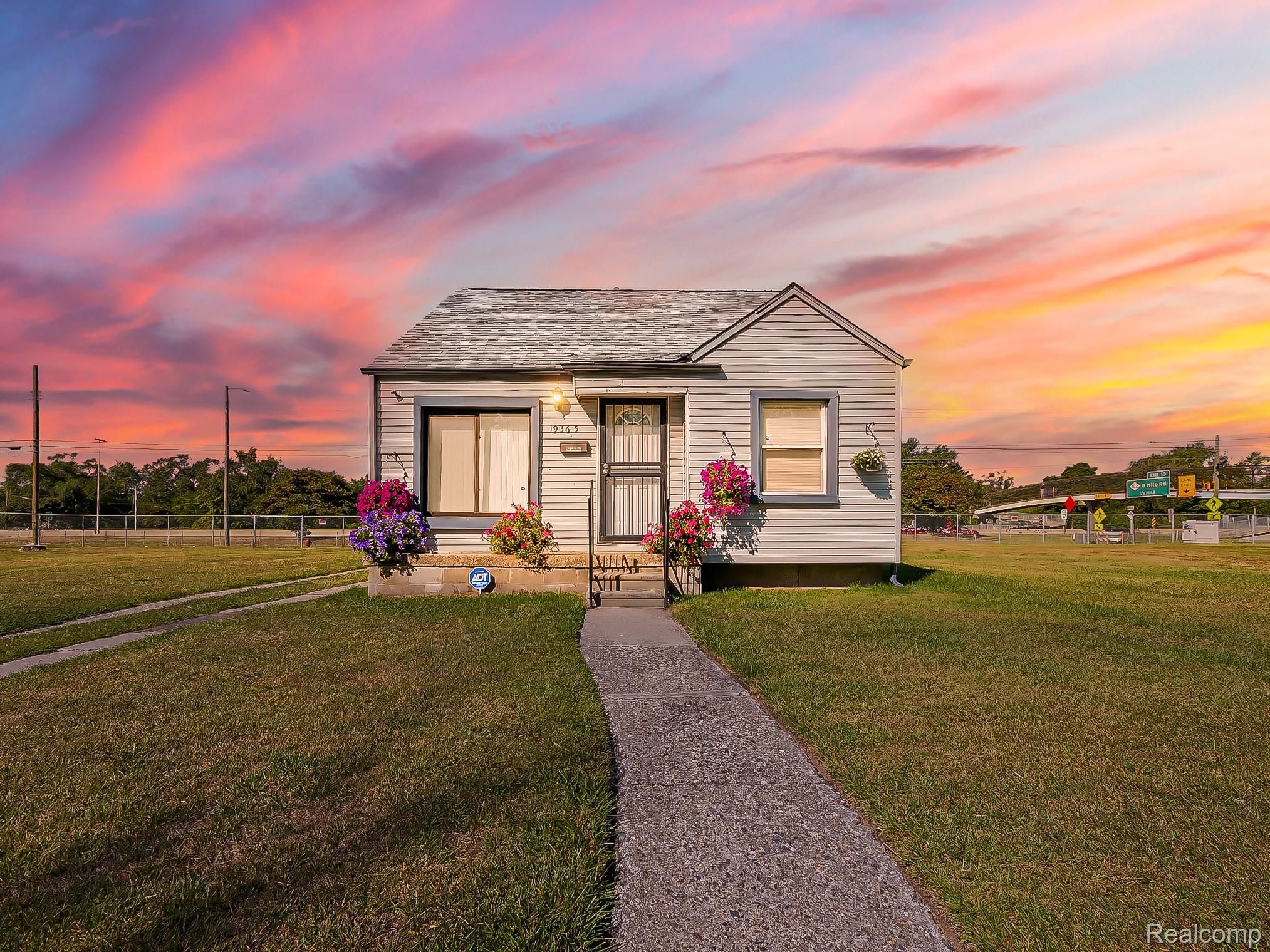 19365 Fenmore Street