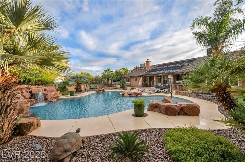 9770 West El Campo Grande Avenue