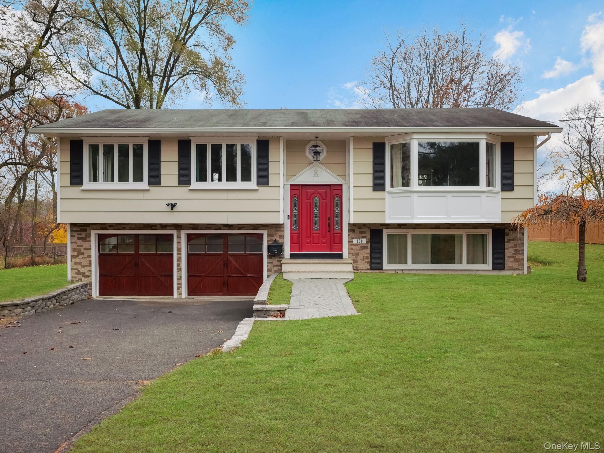 168 N Lincoln Street