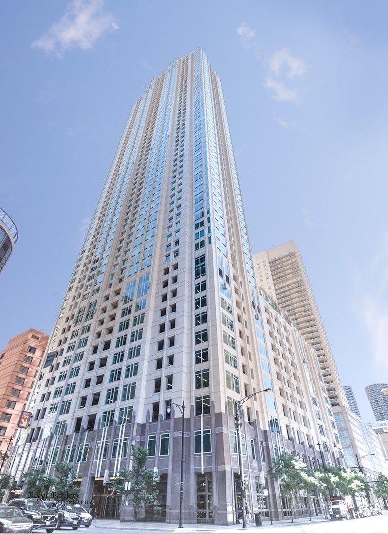 33 W Ontario Street 47E