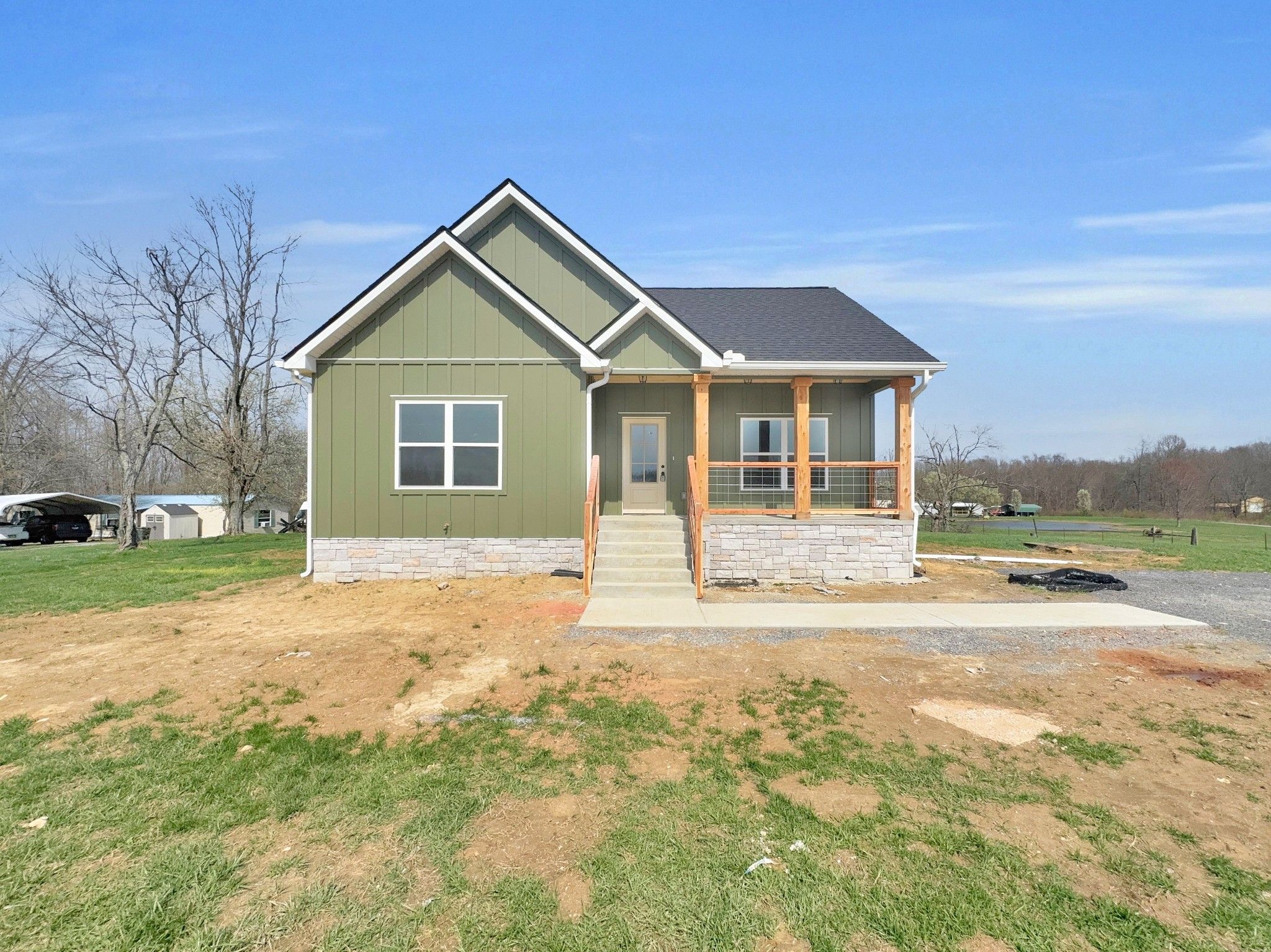 181 Rock House Hollow Rd