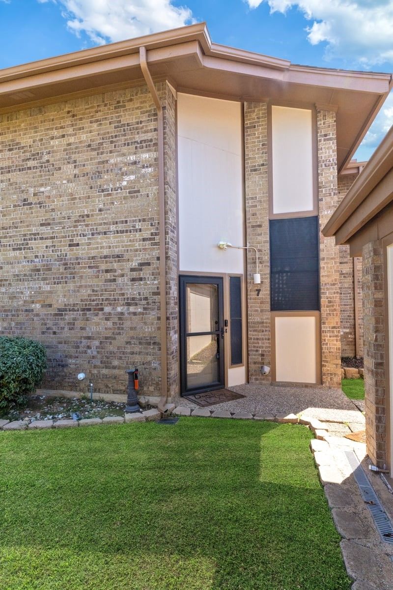 7 Dewberry Court