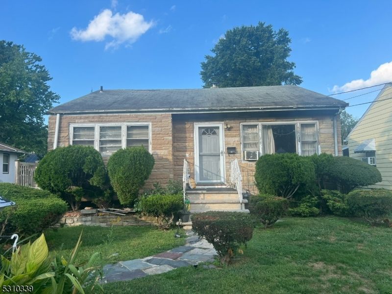 48 Andover Ave