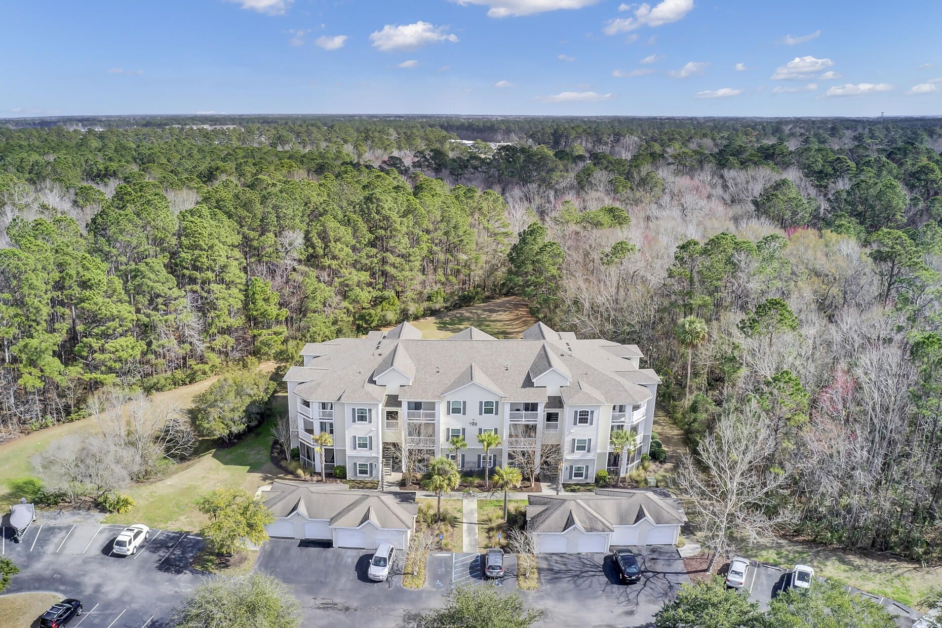 1300 Park West Bend 714