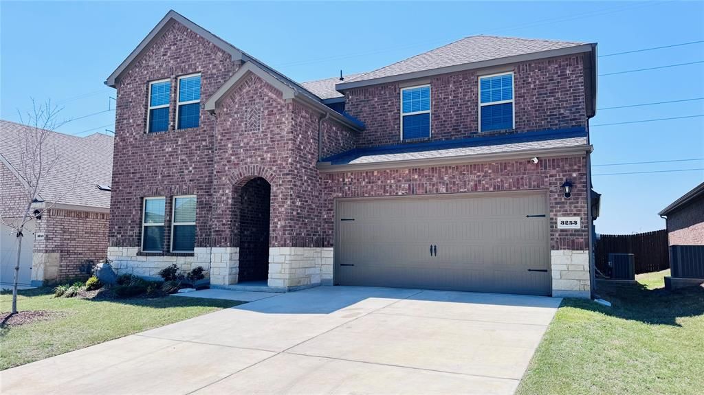 3253 Trails End Road