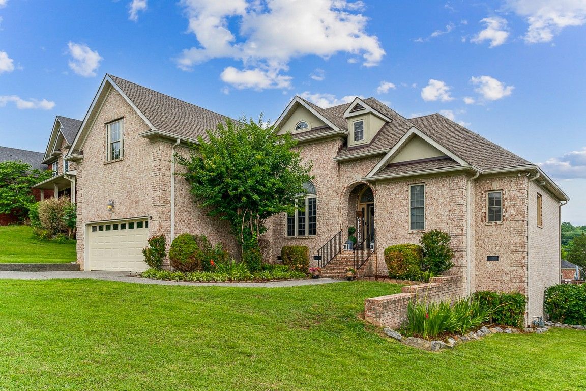 1056 Mansker Farm Blvd