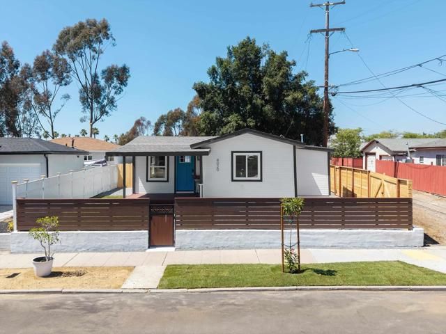 22 Dwight St