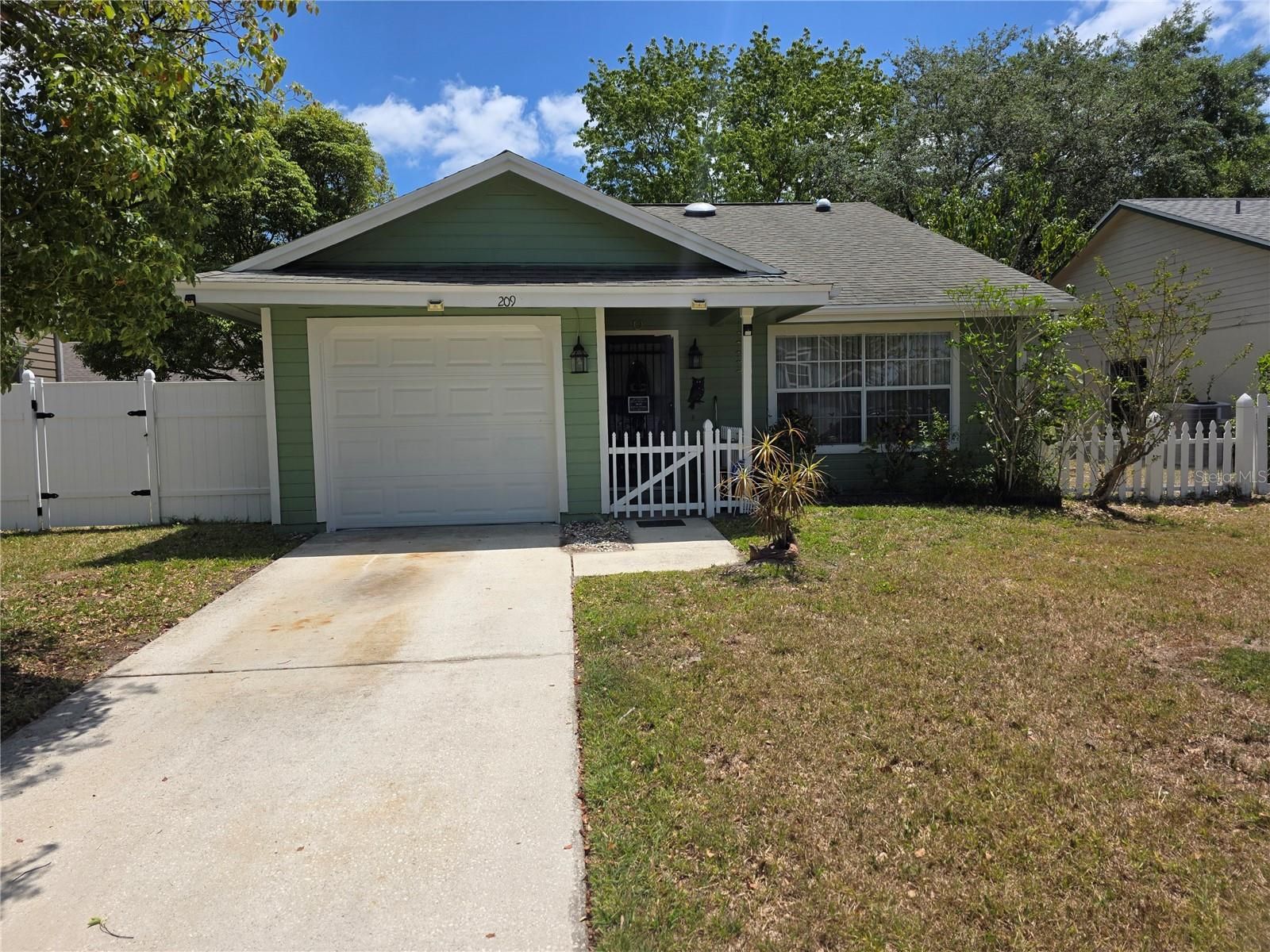 209 Silas Phelps Court W