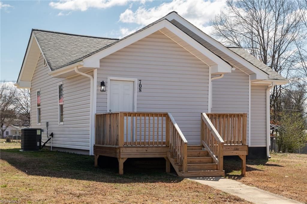 708 1st Rainbow Street