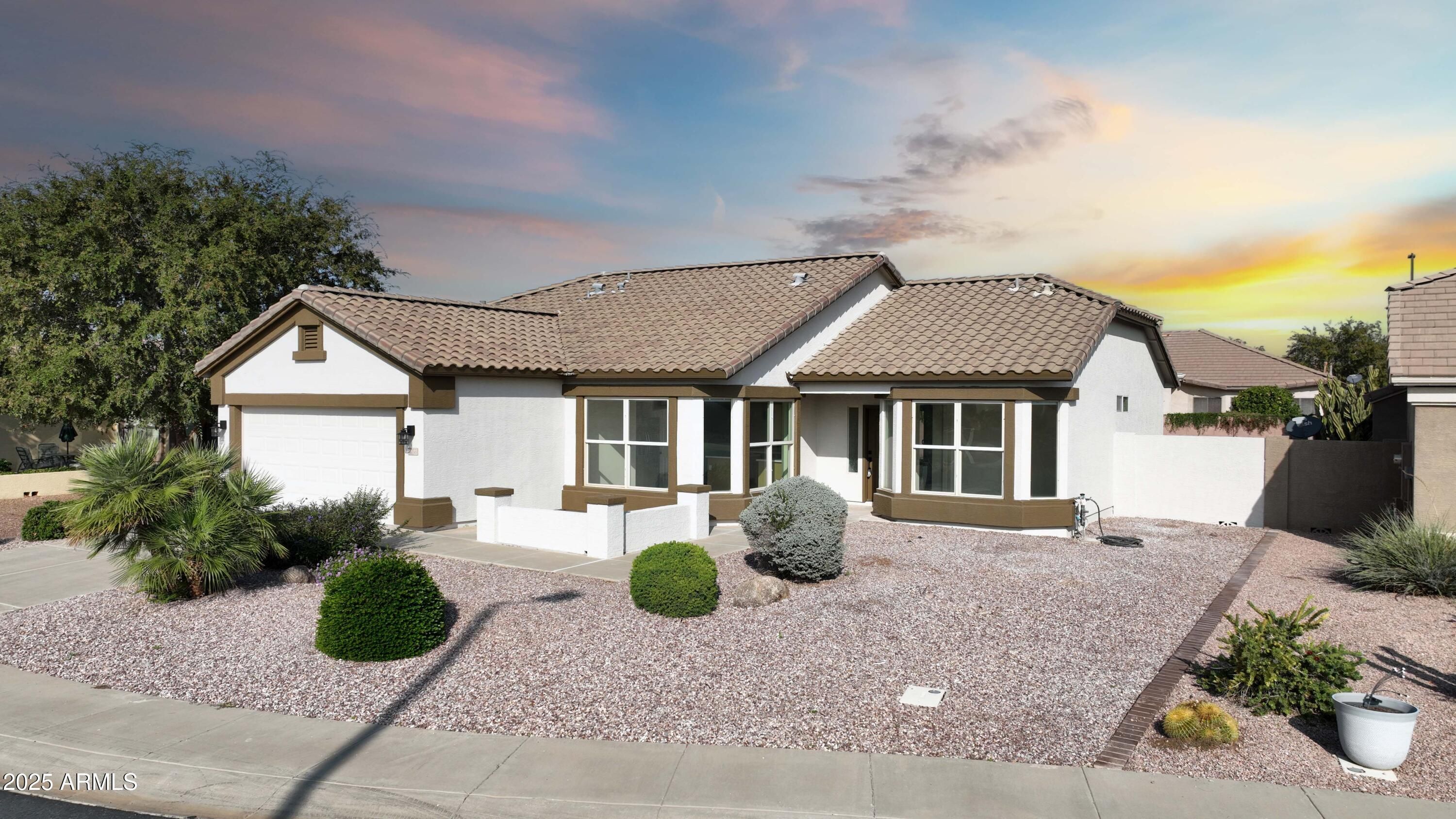 3098 E Hazeltine Way